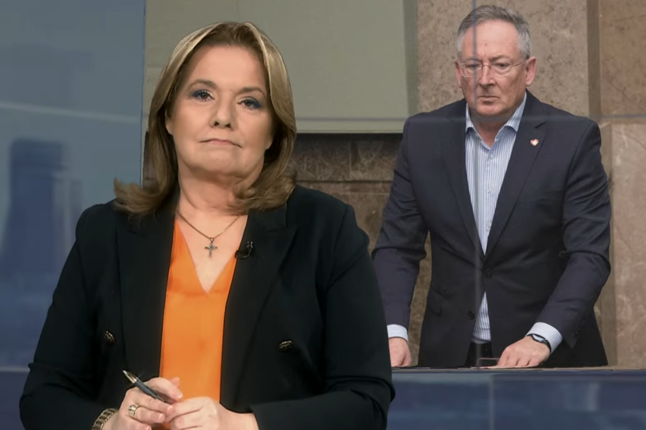 TV Republika pyta, co Sienkiewicz miał w woreczku. Minister zareagował