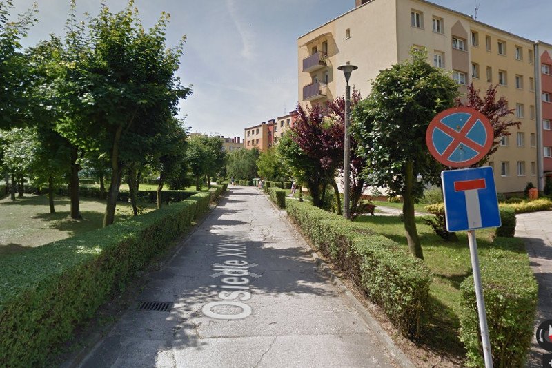 Krapkowice, osiedle XXX-lecia. Nazwa miała ulec dekomunizacji, ale tak się nie stanie.