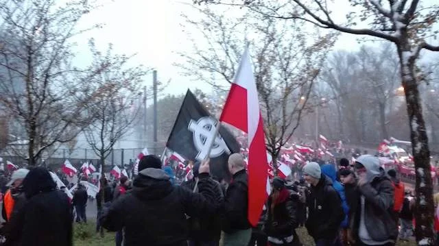 Krzyże celtyckie były widoczne na Marszu Niepodległości.