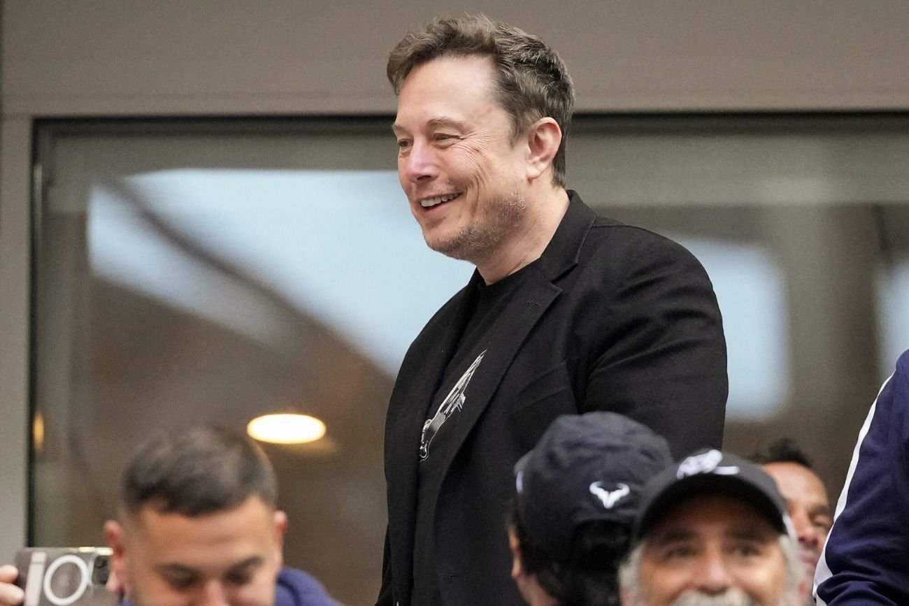Elon Musk odpowiedział Taylor Swift i wkurzył własną córkę.