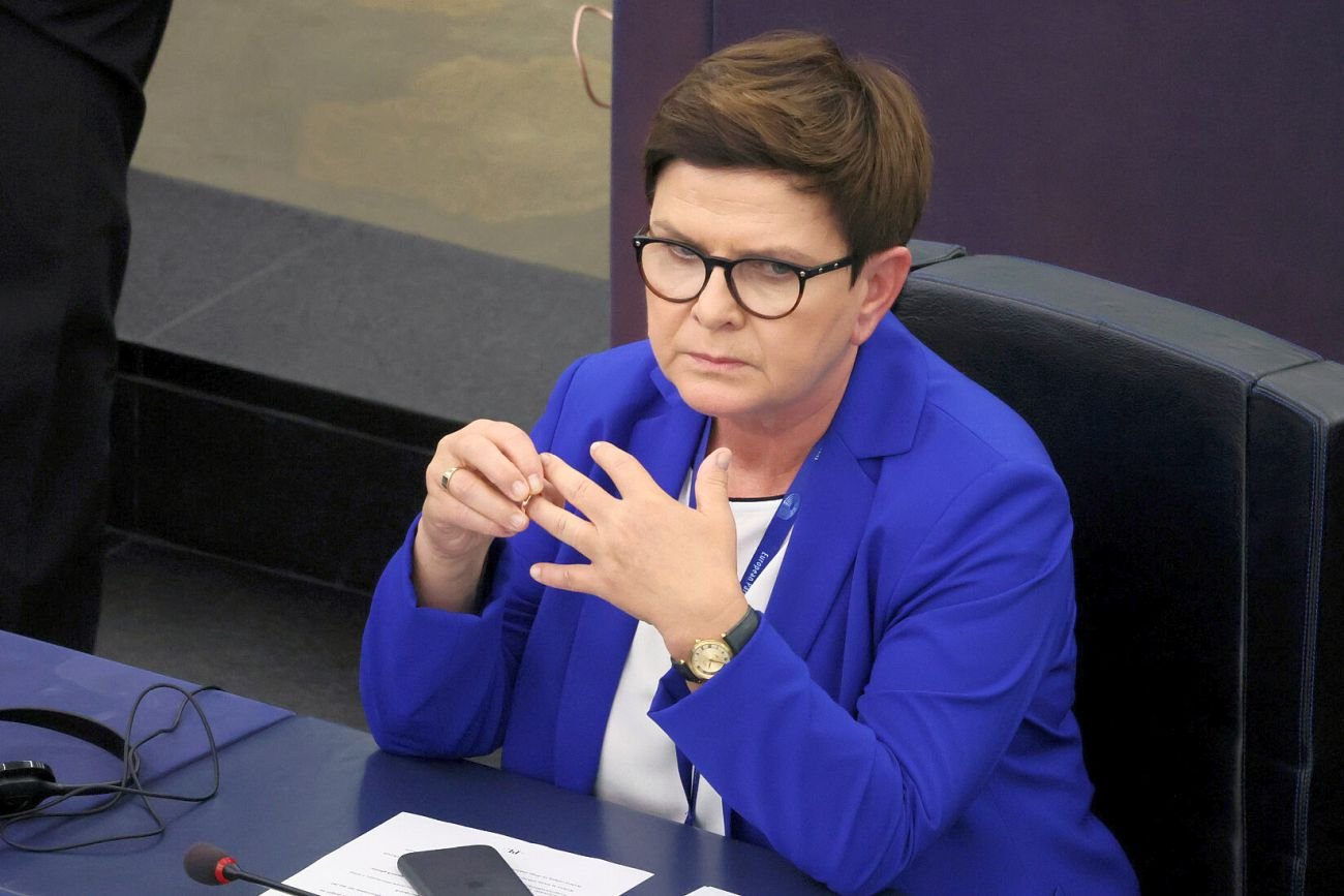 Pozycja Beaty Szydło w PiS słabnie? Może przestać być wiceprezeską