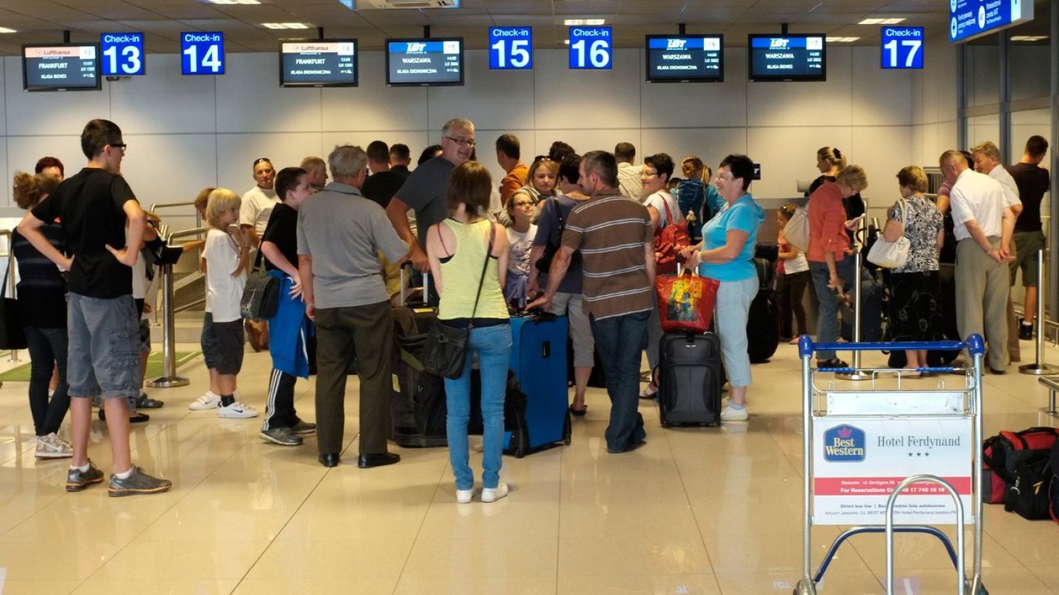 19 godzin czekali na start samolotu do Egiptu w Rzeszowie
