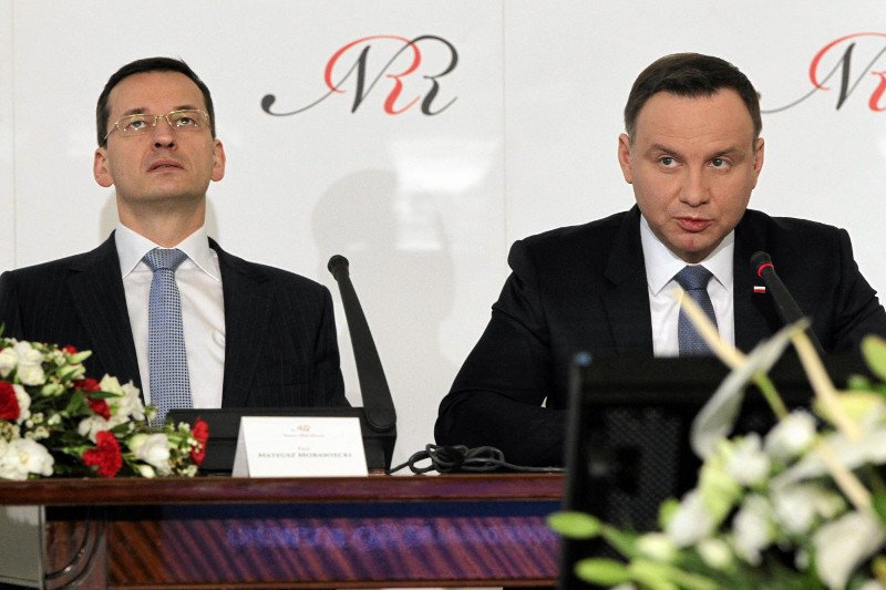 Pilne spotkanie prezydenta Dudy, premiera Morawieckiego oraz Czaputowicza i Szczerskiego.