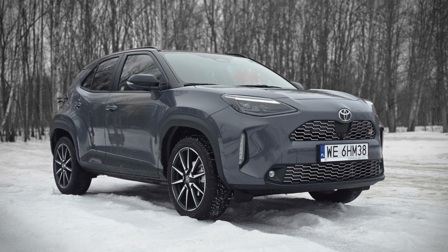 Z tymi pakietami Yaris Cross na pewno nie jest nudny. Ale czy warto wydać 15 tysięcy na dodatki?