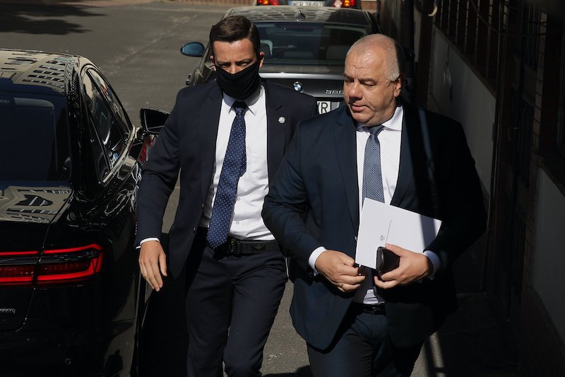 Minister Jacek Sasin twierdzi, że część środowiska lekarskiego nie przykłada się do walki z epidemią.