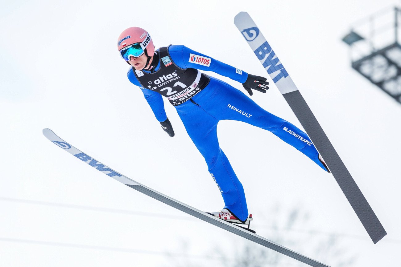 Dawid Kubacki jest jedynym Polakiem, który zakwalifikował się do drugiej serii niedzielnego konkursu w Willingen.