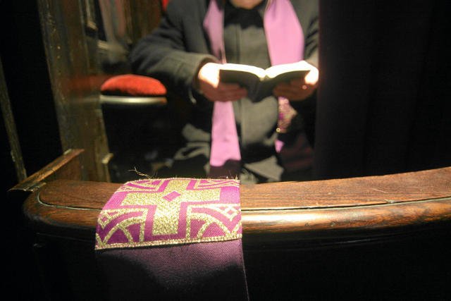 "Czy oglądam pornografię?" – wiele pytań o seksualność można znaleźć w rachunku sumienia.