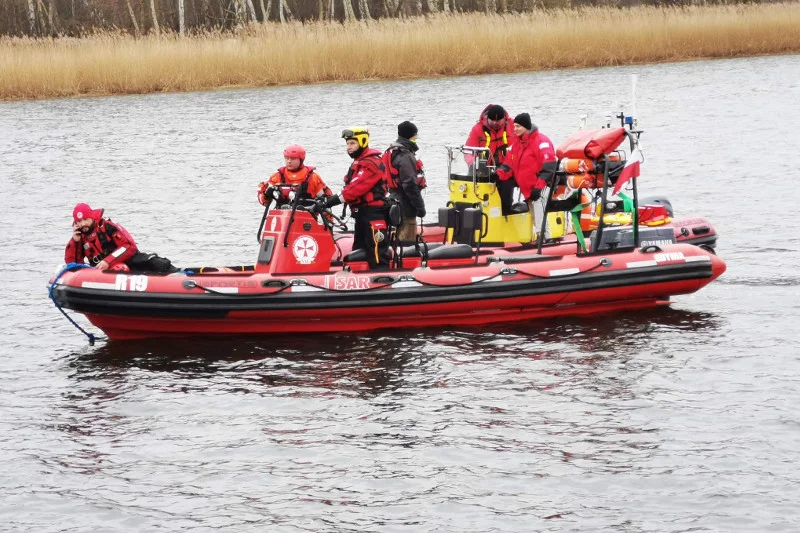 Prokuratura wszczyna śledztwo ws. tragedii w Dziwnowie. Wyłowiono ciała całej rodziny