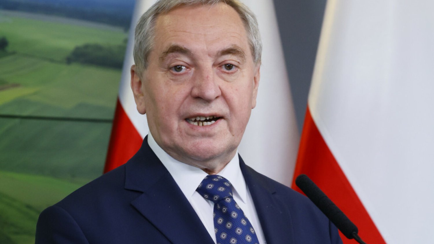 Minister rolnictwa i rozwoju wsi Henryk Kowalczyk