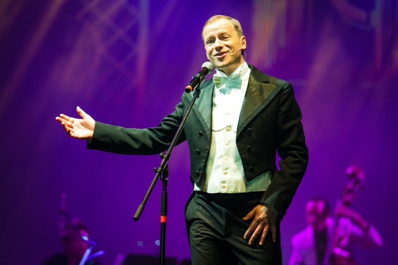 Maciej Stuhr kolejny raz udowodnił, że prawica nie ma dużego poczucia humoru. Po jego wczorajszym występie na gali rozdania Orłów 2018 prawicowe media piszą o skandalu i antypolskim spektaklu.