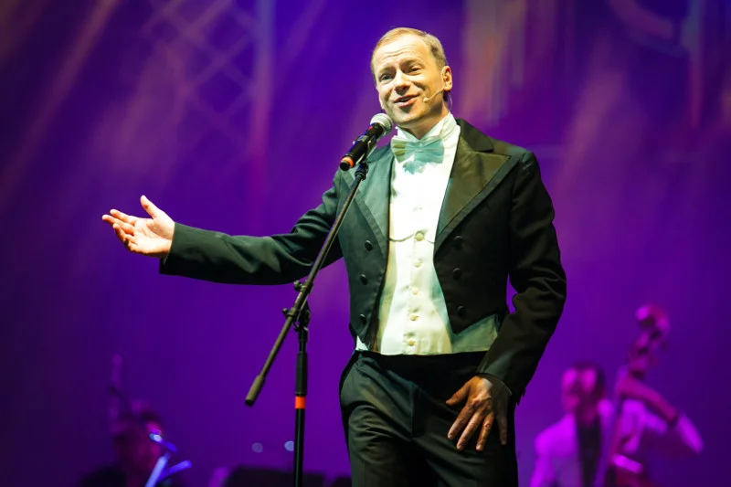 Maciej Stuhr kolejny raz udowodnił, że prawica nie ma dużego poczucia humoru. Po jego wczorajszym występie na gali rozdania Orłów 2018 prawicowe media piszą o skandalu i antypolskim spektaklu.