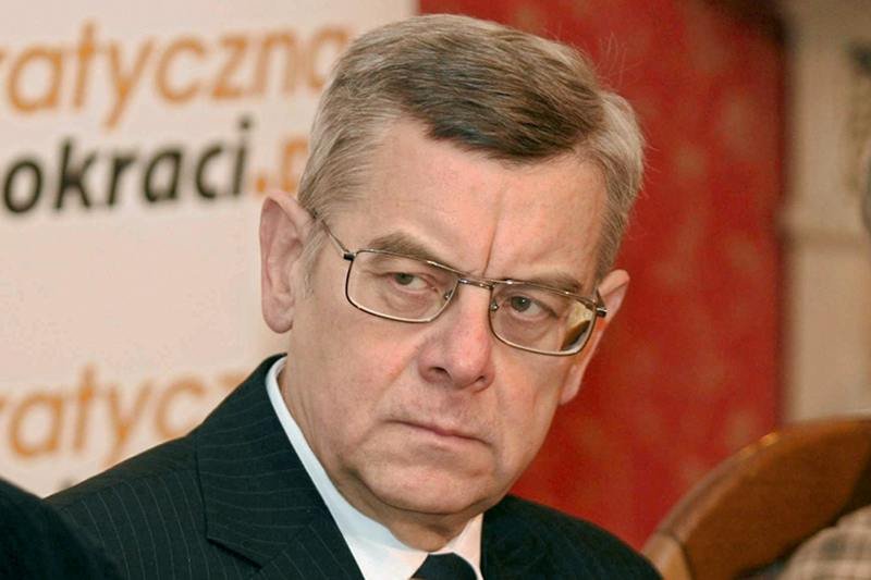 Tomasz Nałęcz, prezydencki doradca, przyznał, że w 2012 r. otrzymał ok. 30 tys. zł. premii