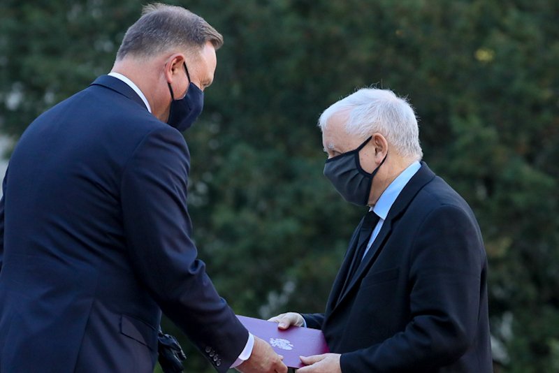 Jarosław Kaczyński był na zaprzysiężeniu rządu, ale nie pozował do wspólnego zdjęcia.