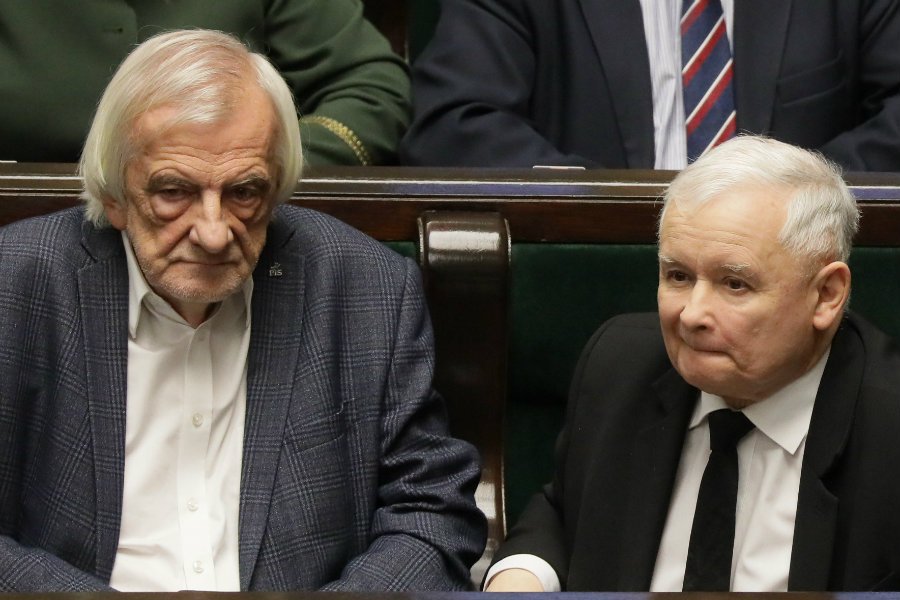 Prawo i Sprawiedliwość już w kolejnym badaniu opinii publicznej notuje duży spadek poparcia.