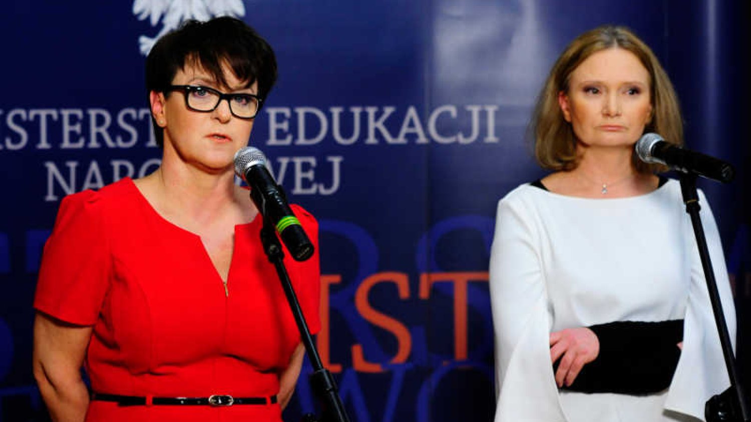 Maria Lorek została autorką rządowego, jednego podręcznika dla najmłodszych. Sposób wyboru autora był "mętny" - twierdzi poseł Piotr Bauć