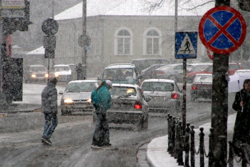 Atak zimy przysporzy nam wiele trudności pogodowych w weekend.
