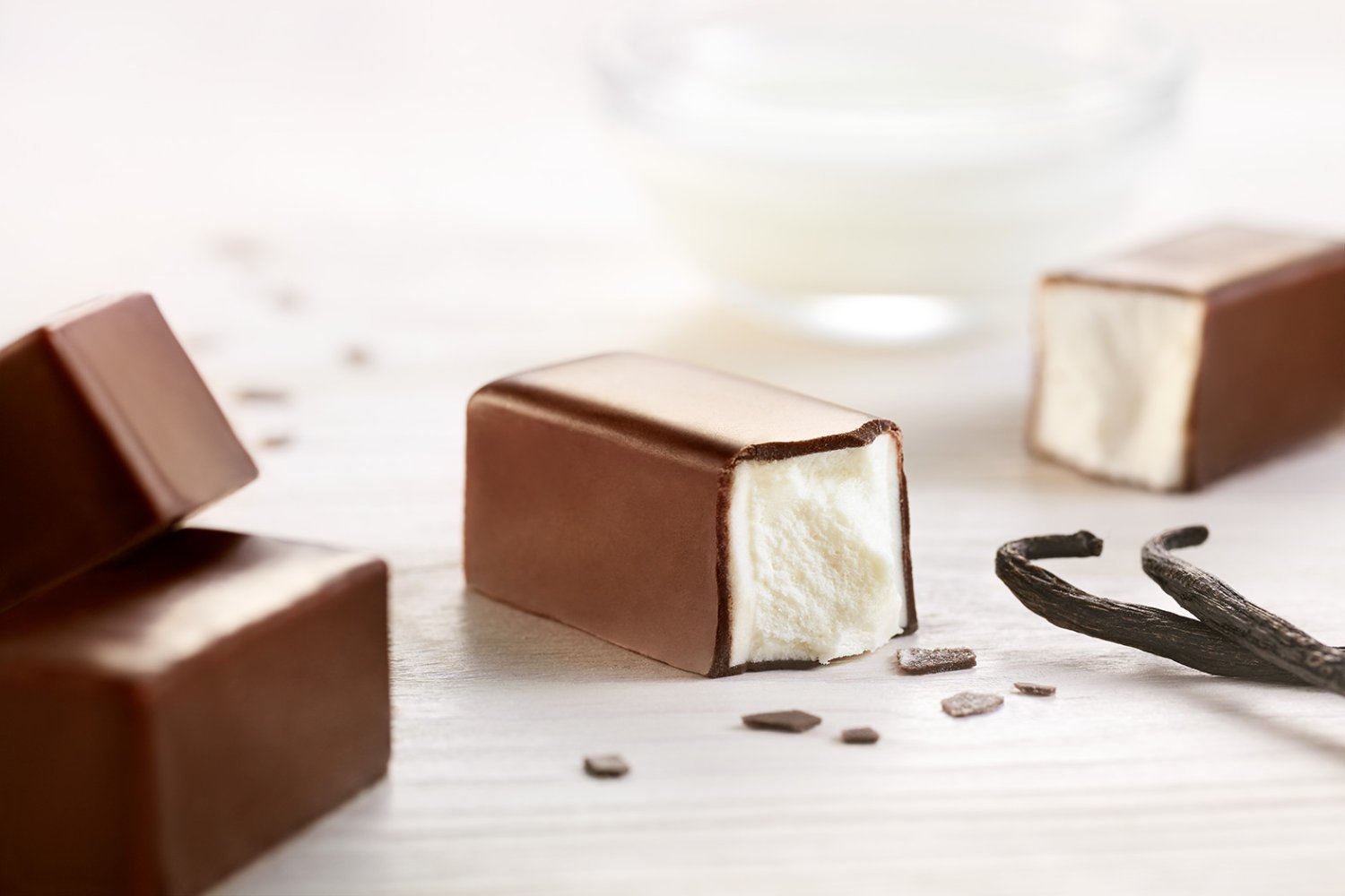 Ptasie Mleczko® ma nowe opakowania. Ich projekty to dzieła grafików młodego pokolenia.