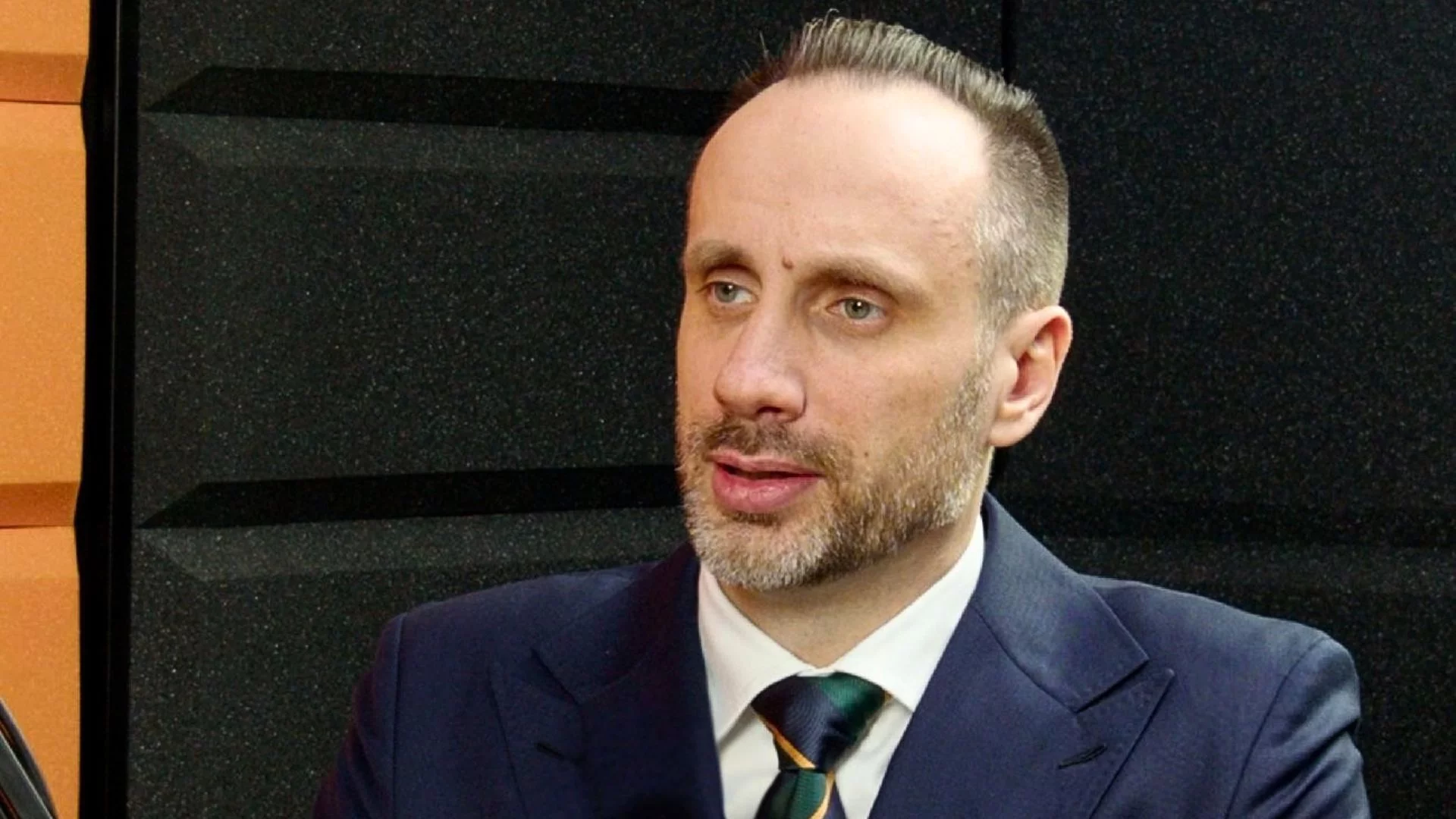 Janusz Kowalski z PiS odszedł przez aferę? Na Nowogrodzką miał przyjść anonim