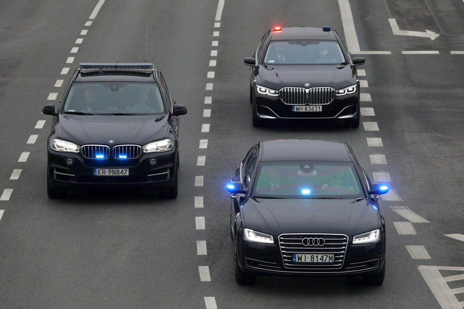 Kolizja limuzyny rządowej. W środku wiceminister Kraska.