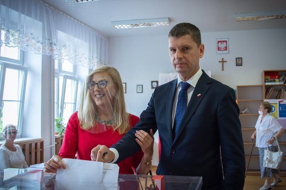W niedzielę 28 czerwca odbywają się wybory prezydenckie. Głos oddał także minister Dariusz Piontkowski.