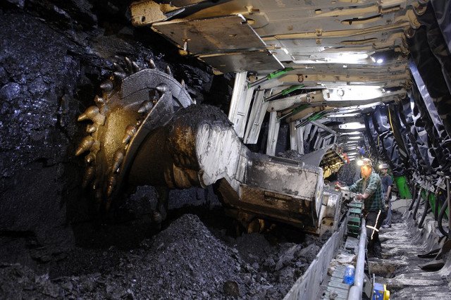 Zamiast protestować i palić opony napisali biznesplan i znaleźli inwestora. W cztery lata od bankruta do zyskownej, prywatnej  firmy