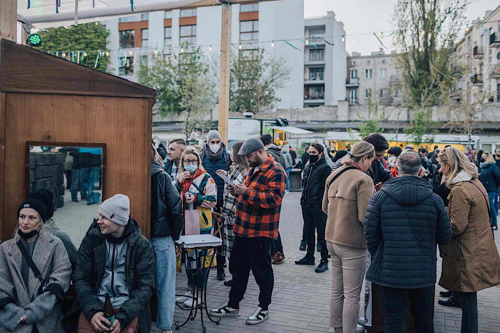Off Brzeska na bazarze Różyckiego