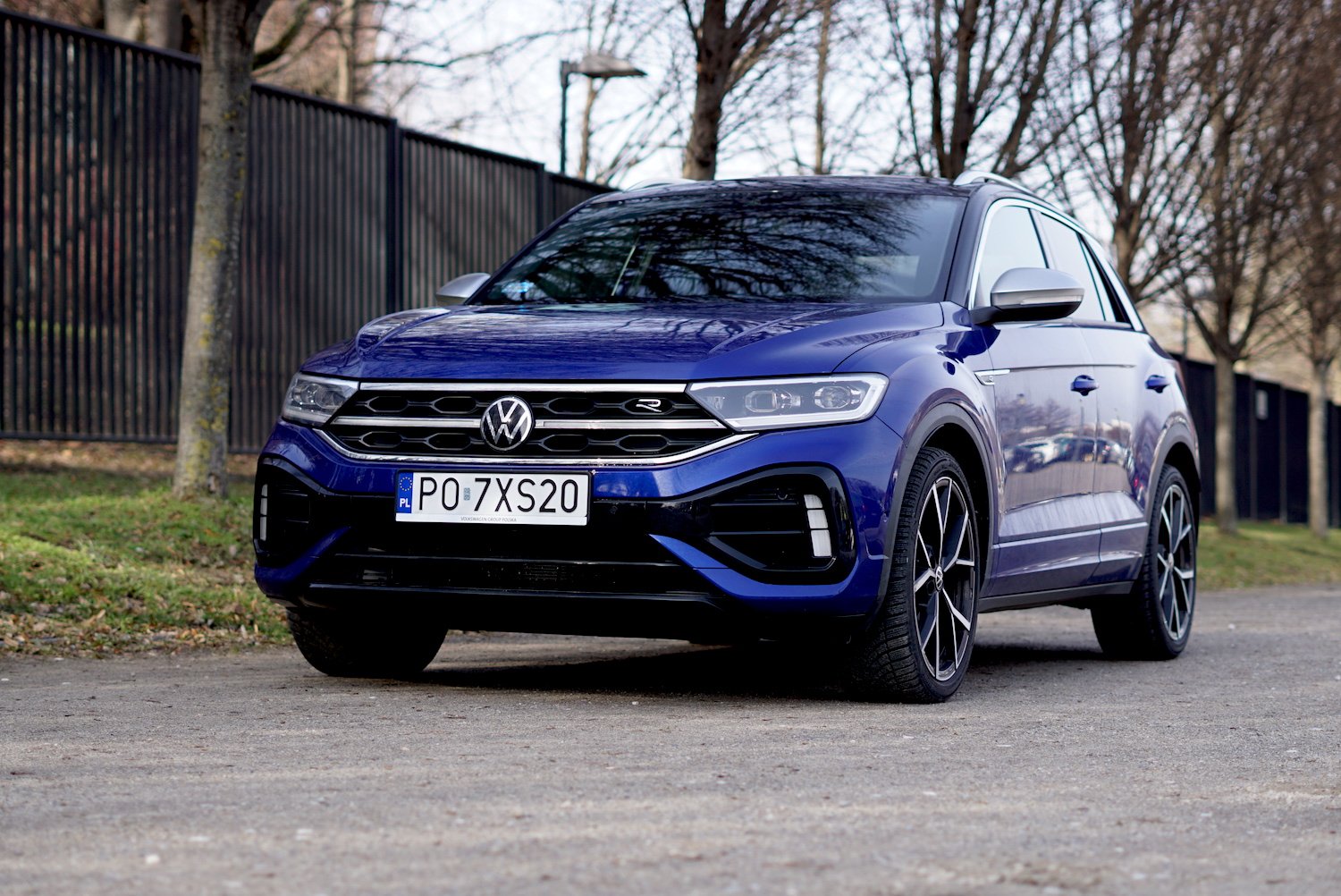 T-Roc R to jedna z najbardziej szalonych propozycji Volkswagena pod względem osiągów. Ten crossover po liftingu ma jeszcze więcej charakteru.