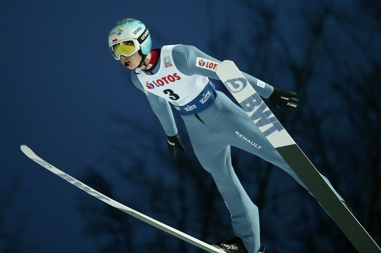22-letni Paweł Wąsek skoczył w pierwszej serii niedzielnego konkursu PŚ skoczył najdalej spośród reprezentantów Polski.