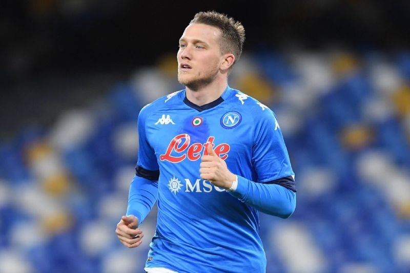 Piotr Zieliński i jego SSC Napoli muszą odrabiać straty w rewanżowym meczu 1/16 finału LE