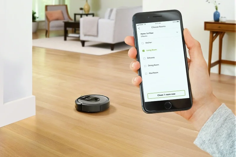 Robota Roomba i7 można też obsługiwać za pomocą dedykowanej aplikacji iRobot HOME
