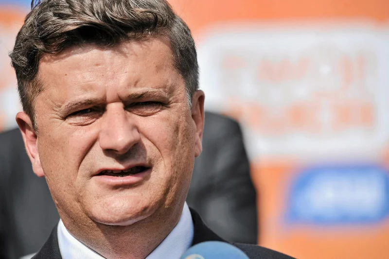 Kelner z afery taśmowej powiązany z Twoim Ruchem?