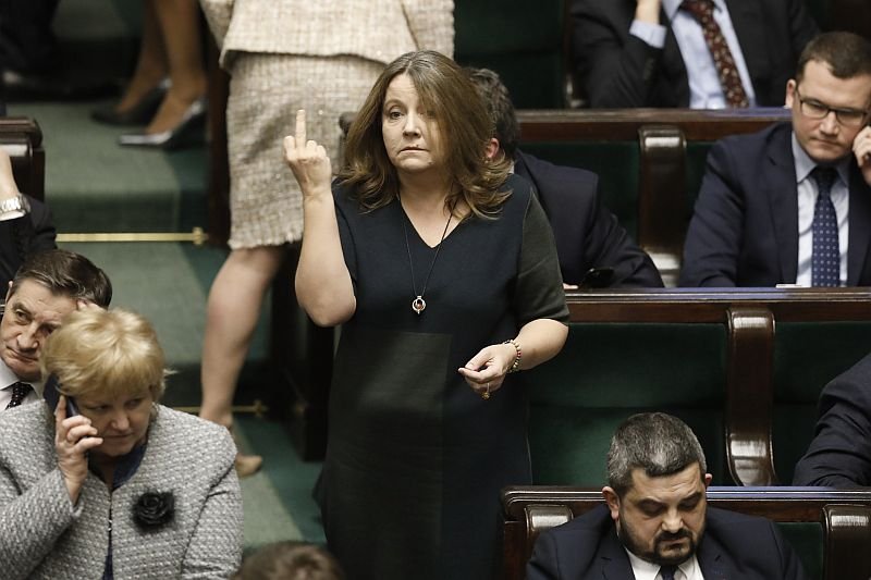 Internauci domagają się spotów i billboardów. Wiemy, co sztab Kidawy zrobi z fuckiem Lichockiej.