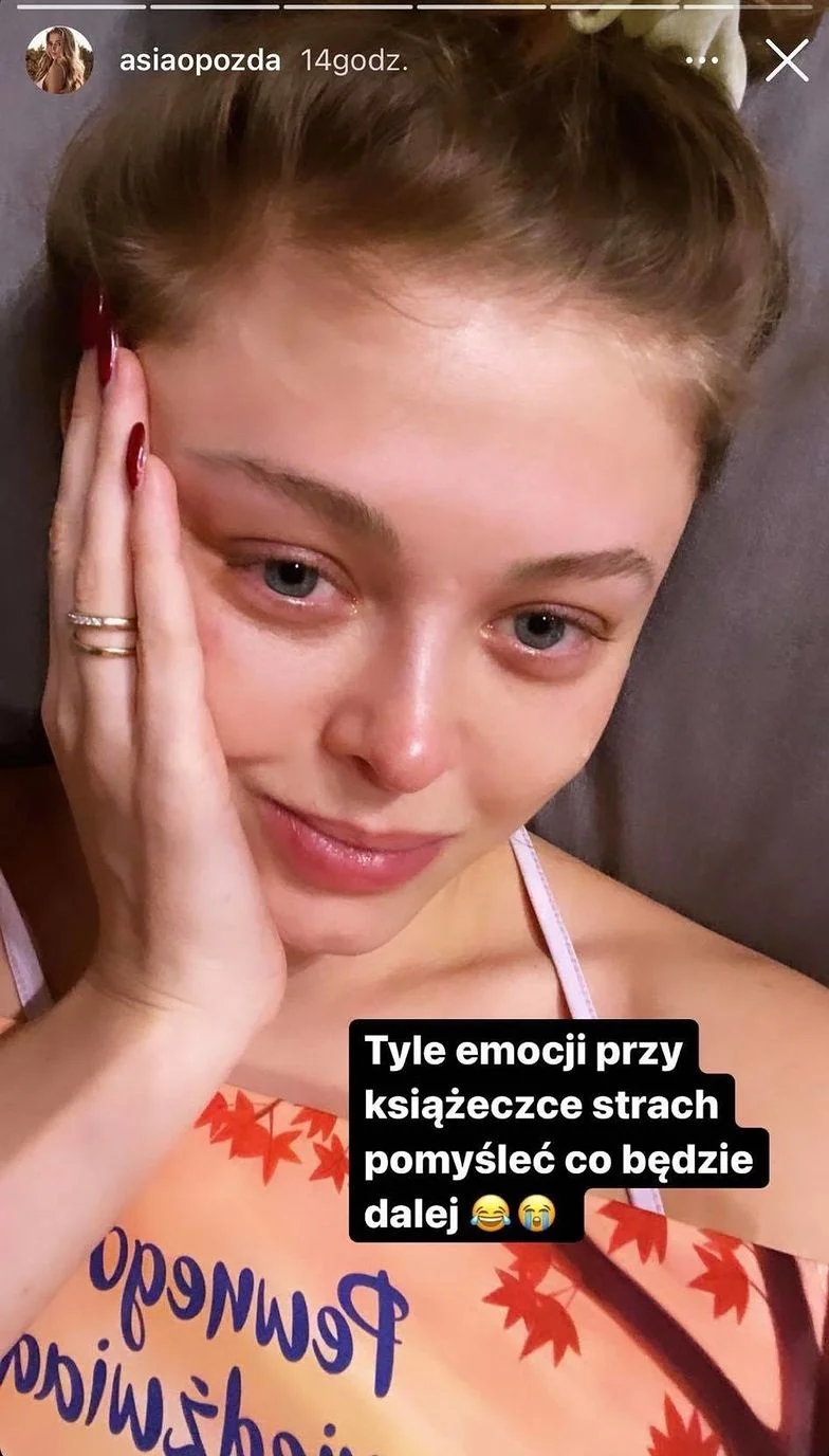 Joanna Opozda pokazała na Instastories, jak wzruszyła się zakupem książeczki dla dziecka.