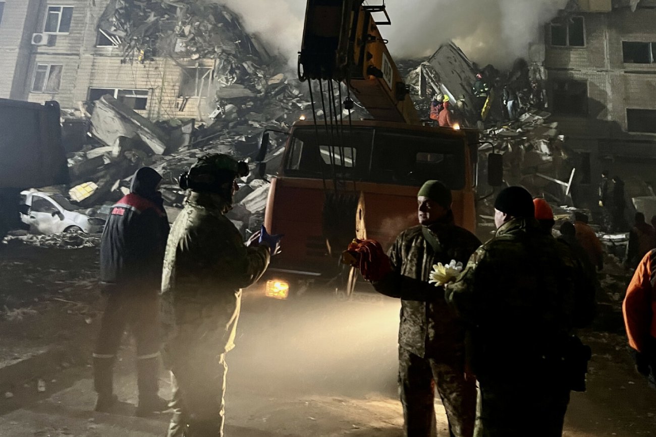 Ukraina: Alarm powietrzny, ostrzał kraju i ostrzał bloku. Nie żyje dziecko