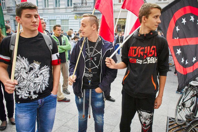 Takich pracowników nikt nie chce zatrudniać. Na rozmowach idealni, po godzinach zieją nienawiścią.