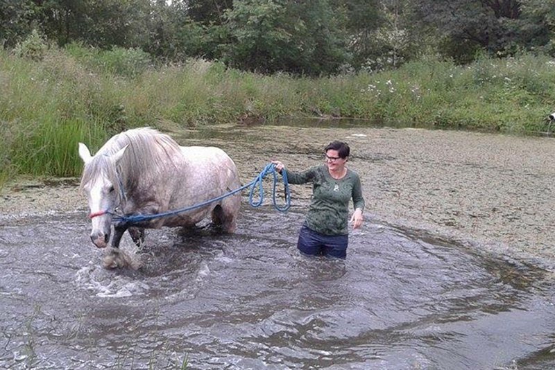 W Mniszkowie nie ma czasu na nudę. Ewa Konczal, aby odpocząć ucieka do Warszawy.