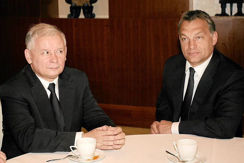 W Komisji Europejskiej mają już pomysł, jak sprawić, by Jarosławowi Kaczyńskiemu, Viktorowi Orbanowi i innym prawicowym populistom zrzedły miny.
