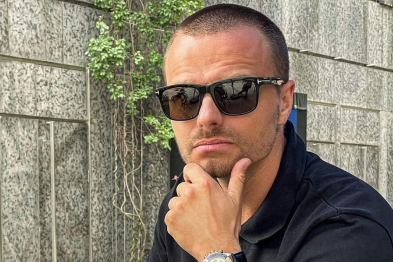 Hakiel dosadnie odpowiedział internautce. Tancerz stanął w obronie Cichopek