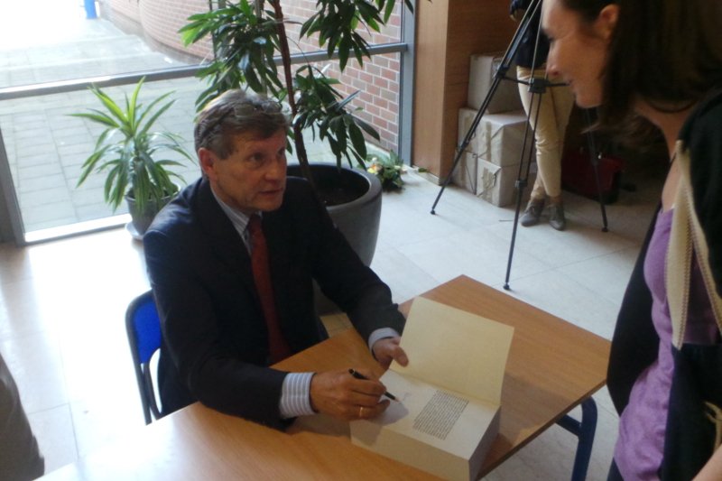 Dzień z życia prof. Leszka Balcerowicza? Ciągły pośpiech