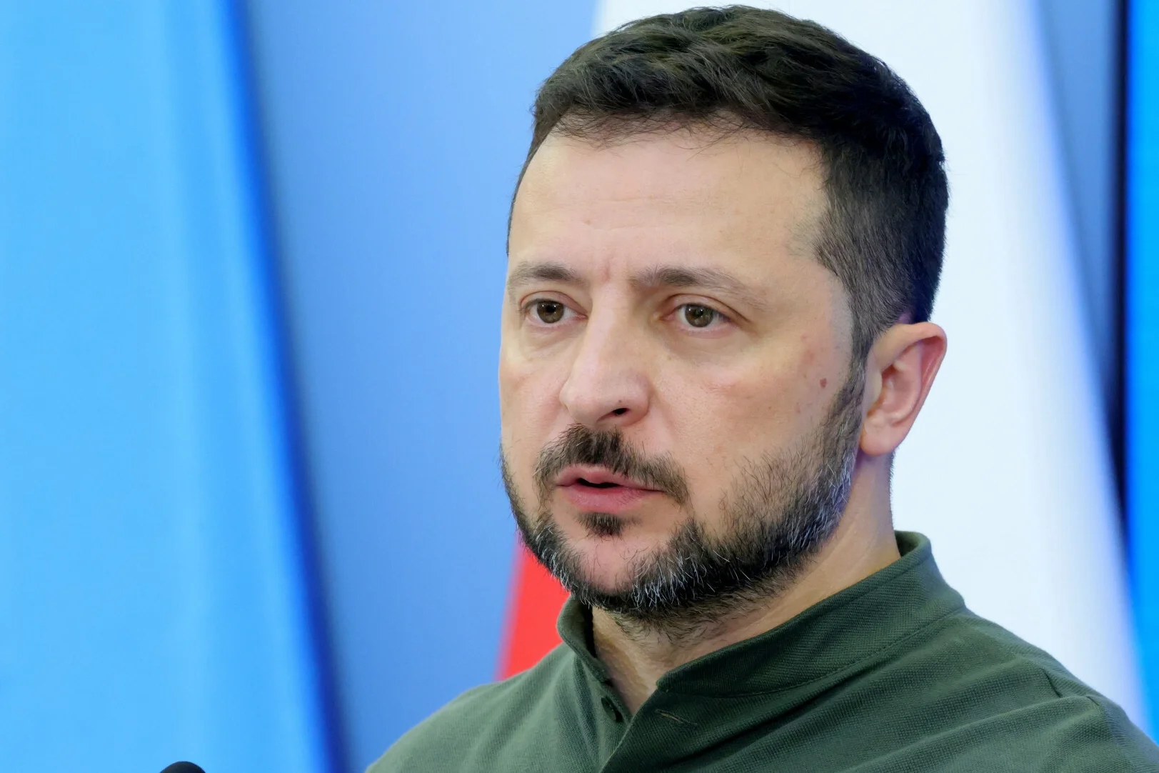 Nowe informacje ws. ekshumacji w Ukrainie. Wołodymyr Zełenski