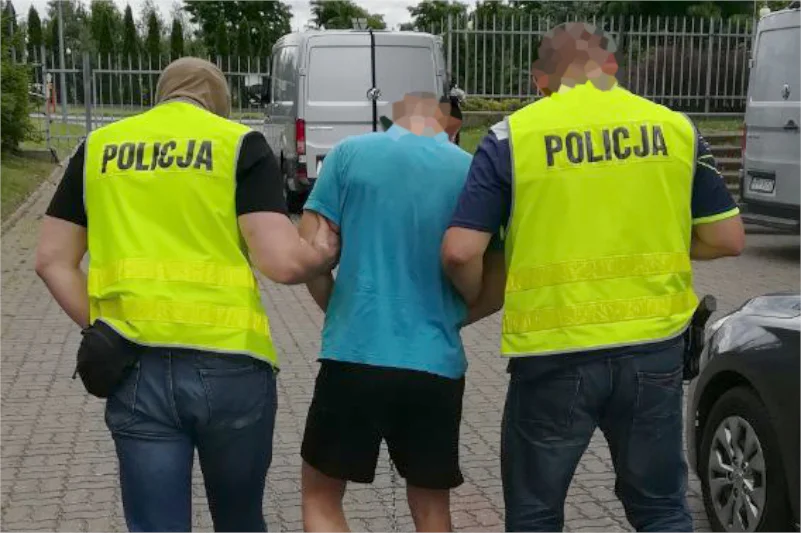 Policja zatrzymała pięć osób.