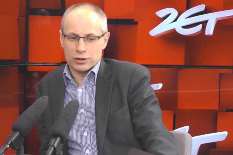 "Mogę stracić stanowisko z dnia na dzień albo z nocy na noc". Oto dyrektor, który podpadł PiS-owi, bo łamie jego monopol