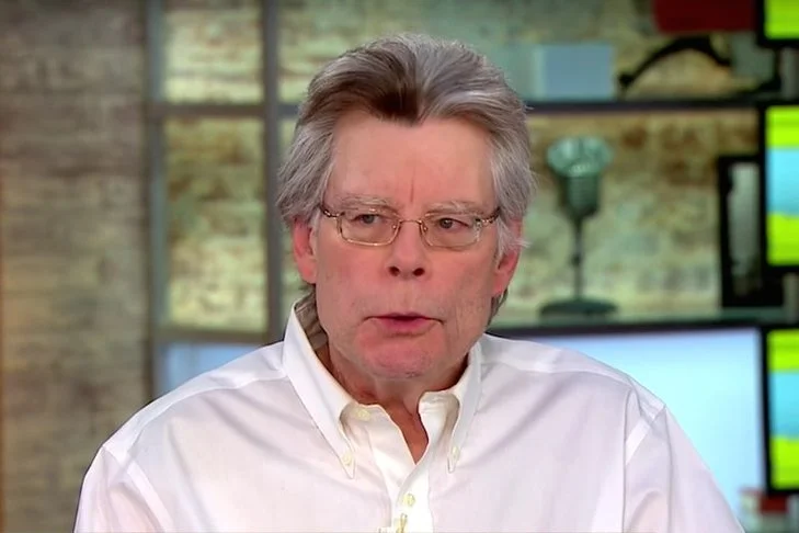 Stephen King opisał w książce "Bastion" pandemię wirusa, która przypomina obecną sytuację na świecie