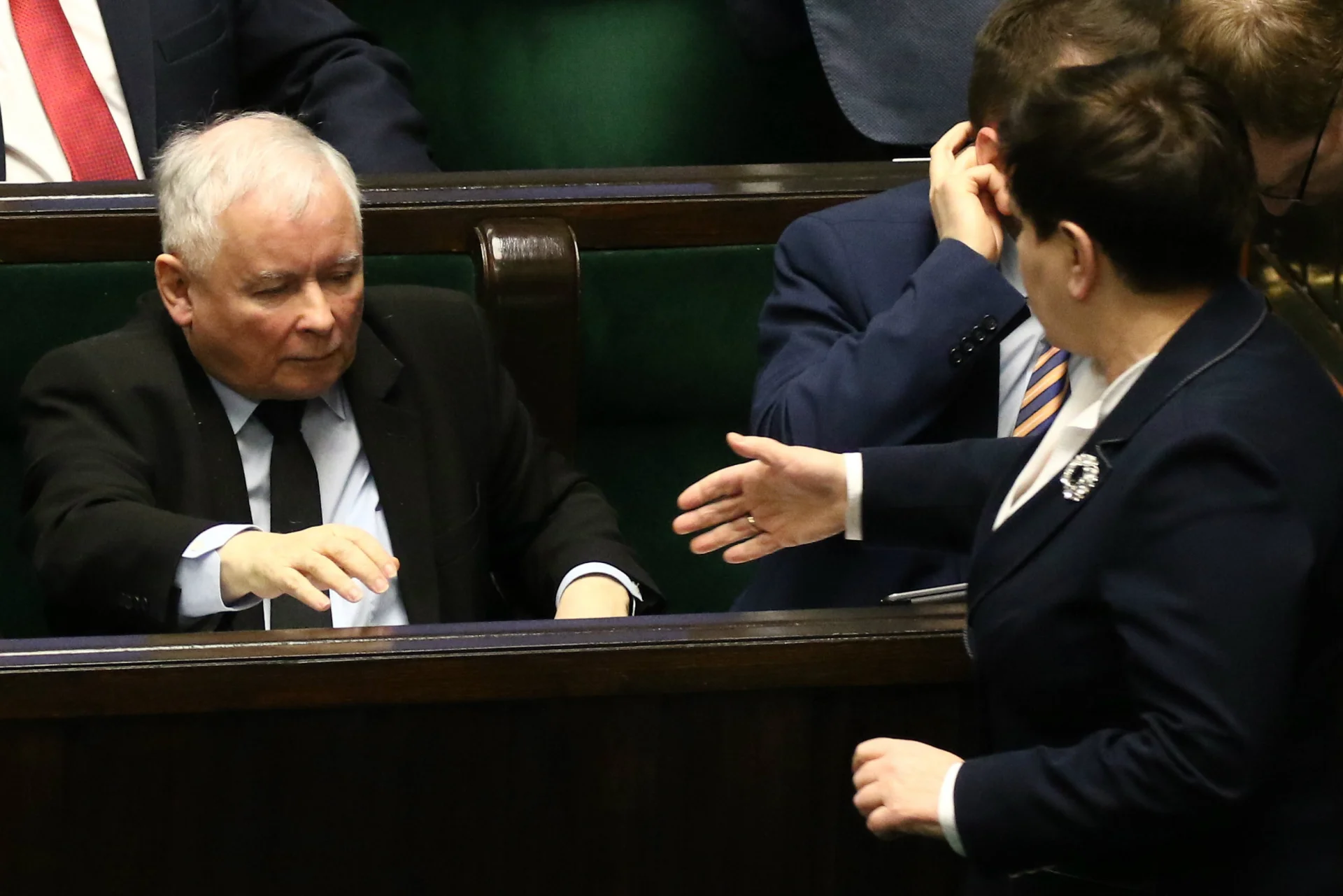 Beata Szydło spędziła pięć godzin w szpitalu u Jarosława Kaczyńskiego.