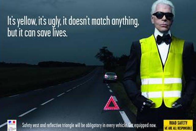 "Jest żółta, brzydka, do niczego nie pasuje. Ale może uratować ci życie"  - Karl Lagerfeld o kamizelce z odblaskami