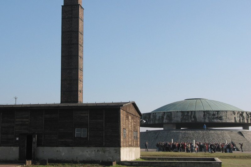 Teren byłego niemieckiego obozu koncentracyjnego, potocznie zwanego Majdankiem.