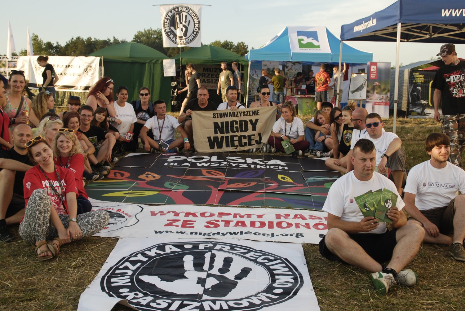 Stowarzyszenie NIGDY WIĘCEJ - Przystanek Woodstock 2014