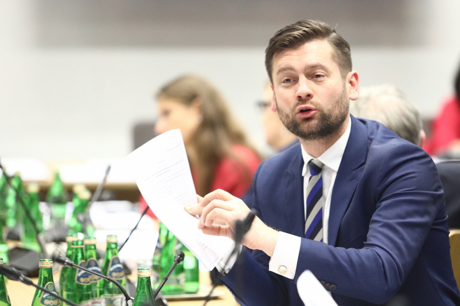 Minister sportu Kamil Bortniczuk chce radykalnie ukarać Rosjan, ci ostro odpowiadają na propozycje sankcji