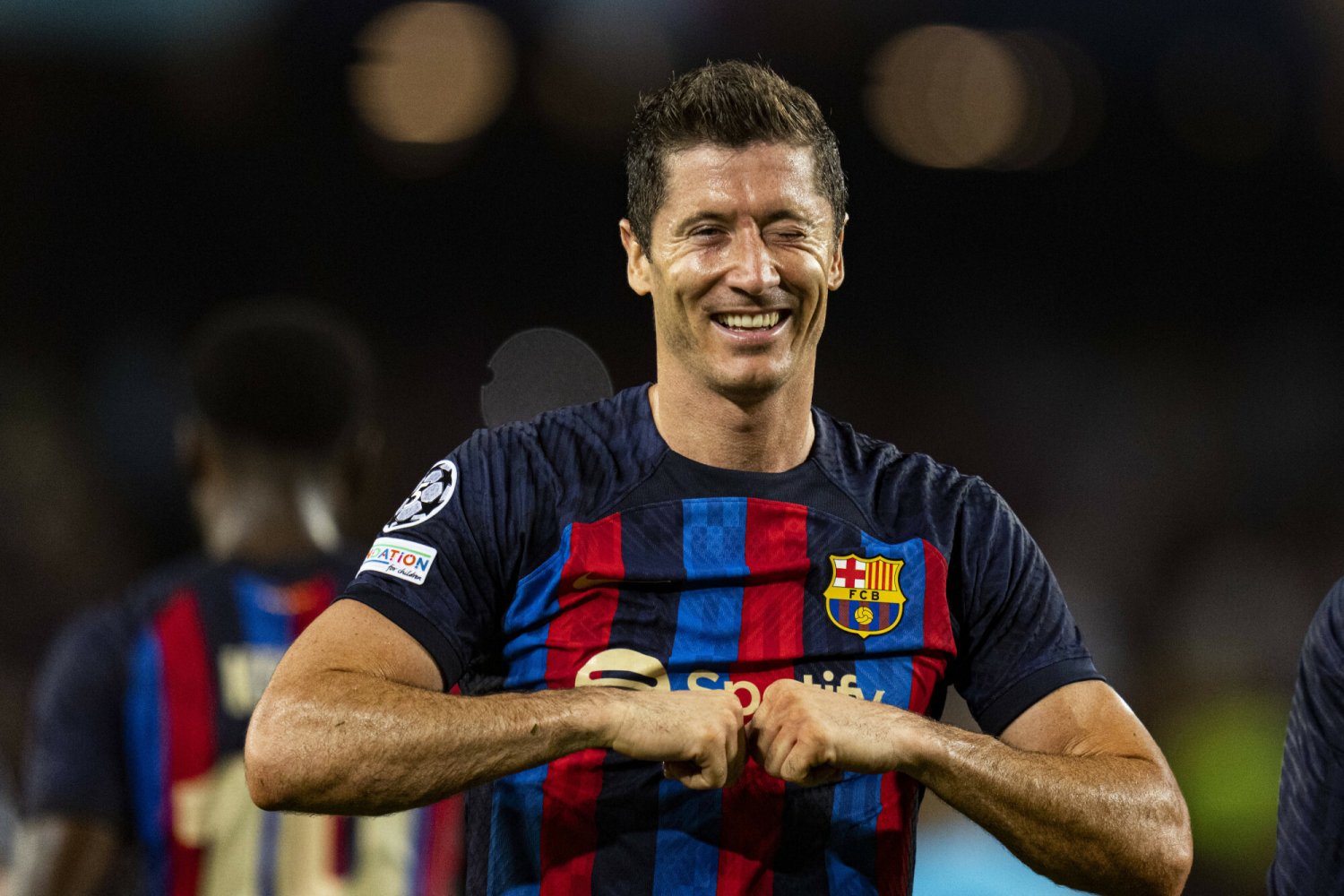 Kosmita Robert Lewandowski. Trzy gole i miejsce w historii dla naszego snajpera