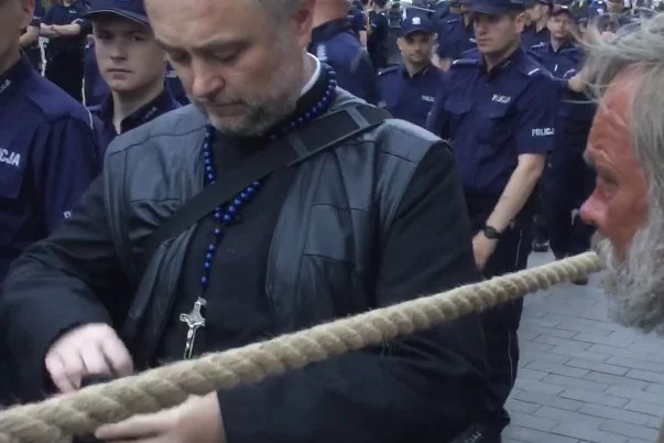 Ta sytuacja nie ułożyła się po myśli żebraka.